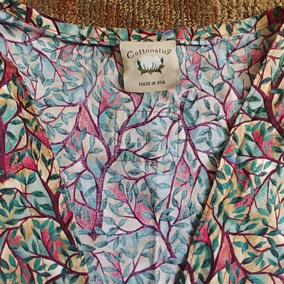 Cottonality Trees Scrub Jacket - Picture 3 of 4